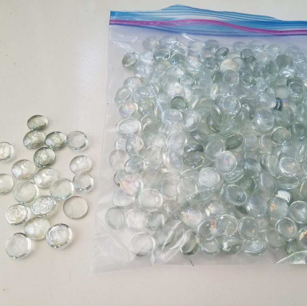 Clear Decorative gems